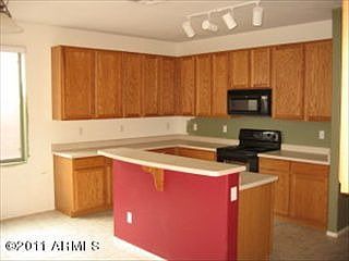 4th image of 43938 W Griffis Dr