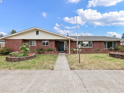 970 Kalmia St, Junction City, OR, 97448