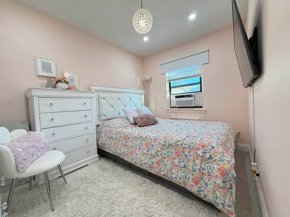 217-08 73rd Avenue image 12 of 29