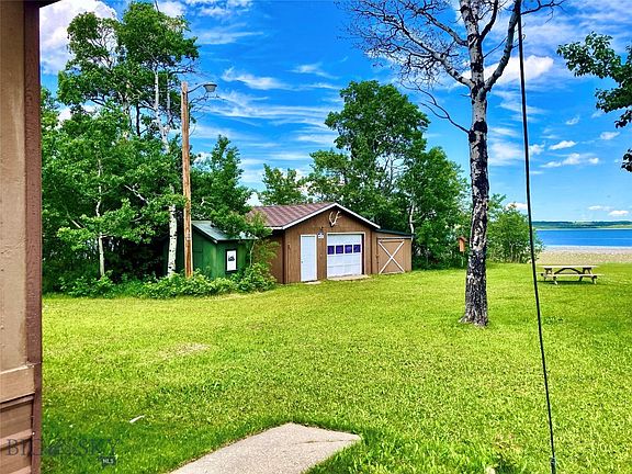 4th image of 28 W Shore Rd