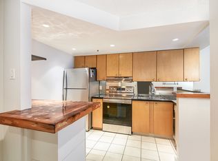 1500 Pendrell St #110, Vancouver, BC V6G3A5