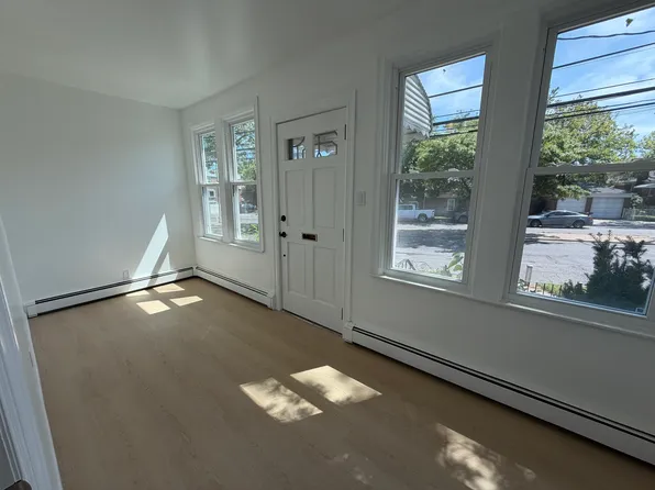 16501 Union Tpke, Flushing, NY 11366