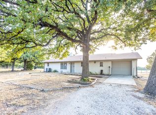 186 County Road 150, Gainesville, TX 76240