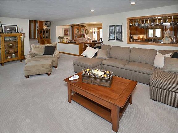4th image of 12121 Church Dr