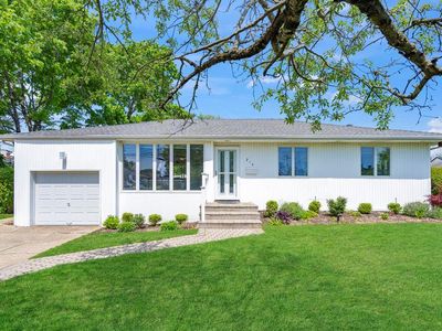 214 Central Park Road, Plainview, NY, 11803