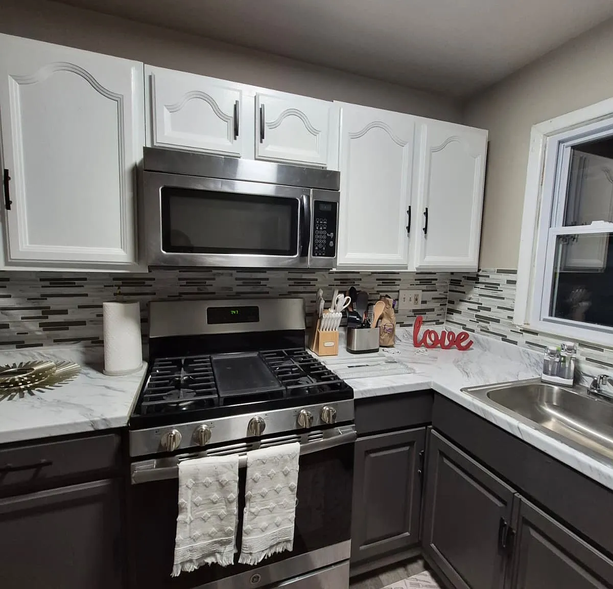 3 bed, 1200 sqft, $3,100 — Photo 1