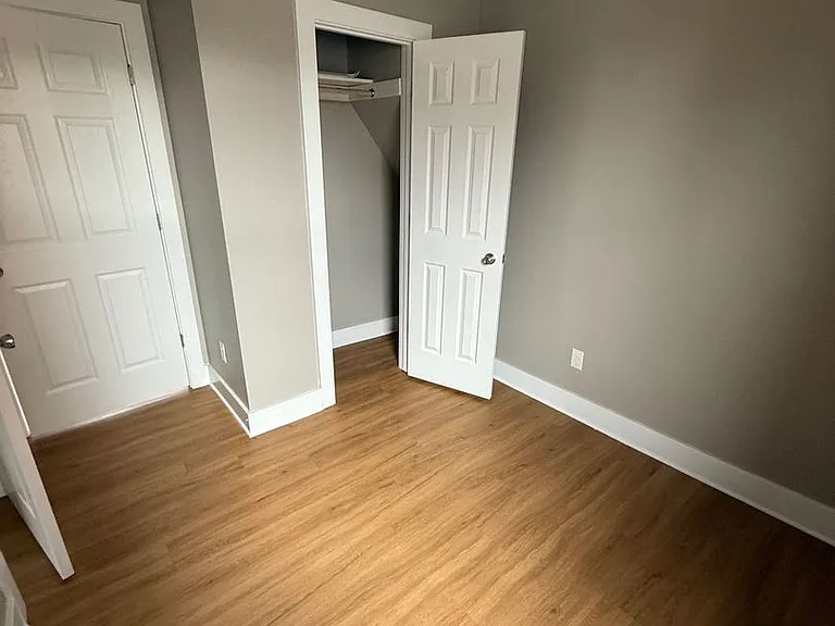 2100 W National Ave — Photo 7
