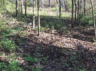 4888 Fox Creek Rd, Pacific, MO 63069