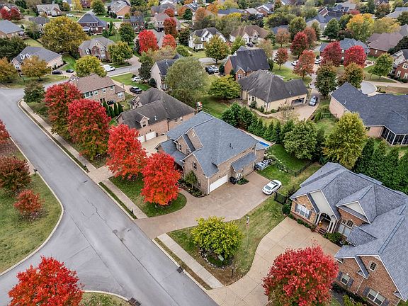 3rd image of 1015 Smokerise Ln
