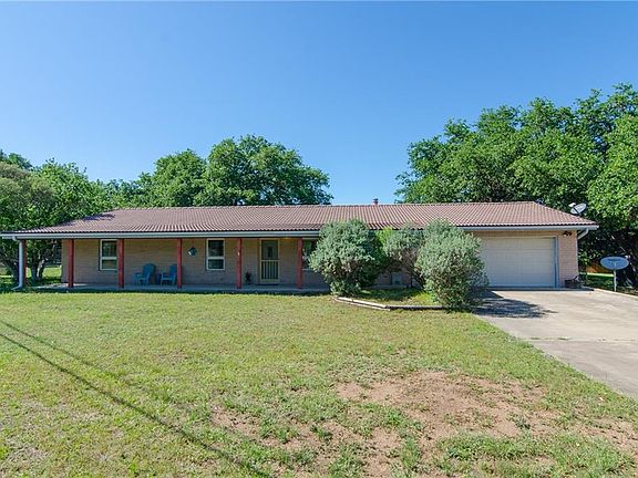 3rd image of 201 Oakleaf Dr