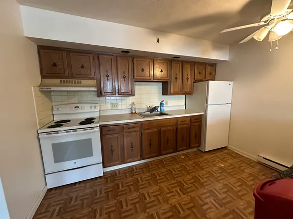 104 Lexington Ave, New Haven, CT