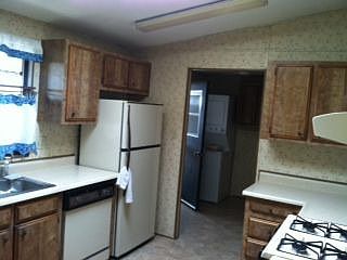 5th image of 660 Leslie St Space 67
