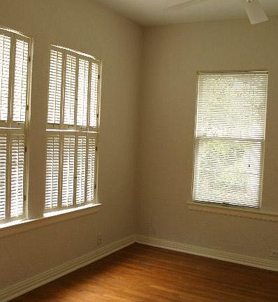 5th image of 238 W Hollywood Ave #1