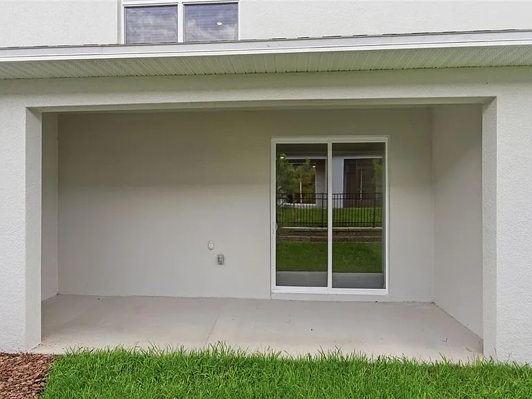 9851 Feaster Dr — Photo 46