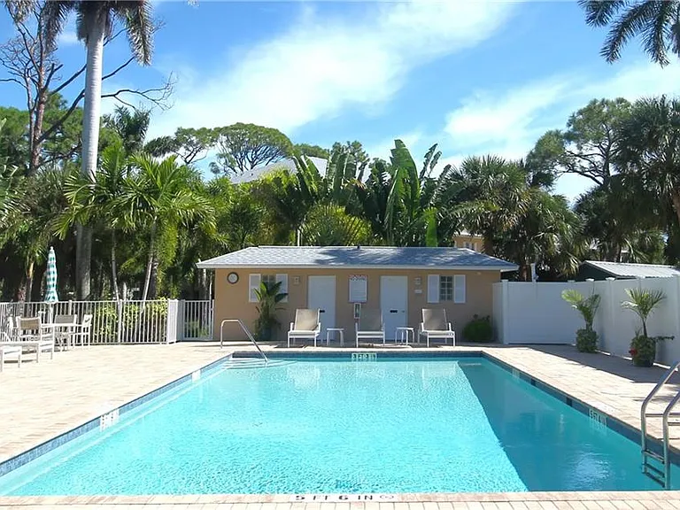 3062 Sandpiper Bay Cir #K302 — Photo 30