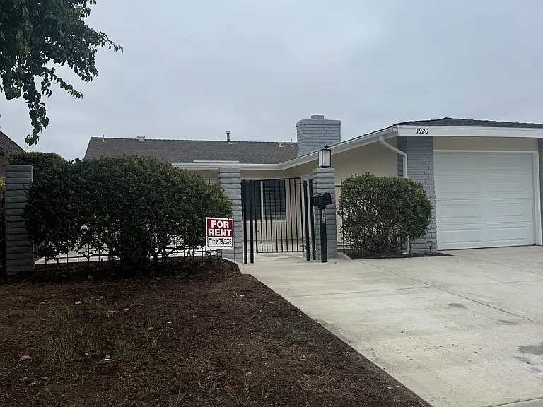 1920 E Kirkwood Ave — Photo 1