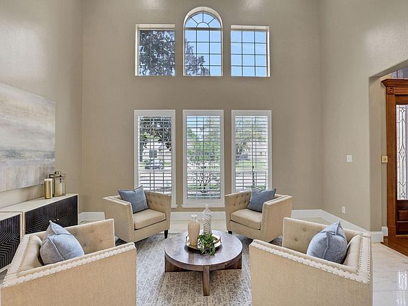 5th image of 21115 Park Oak Ct