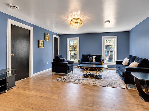 2nd image of 152 Lewis St #2