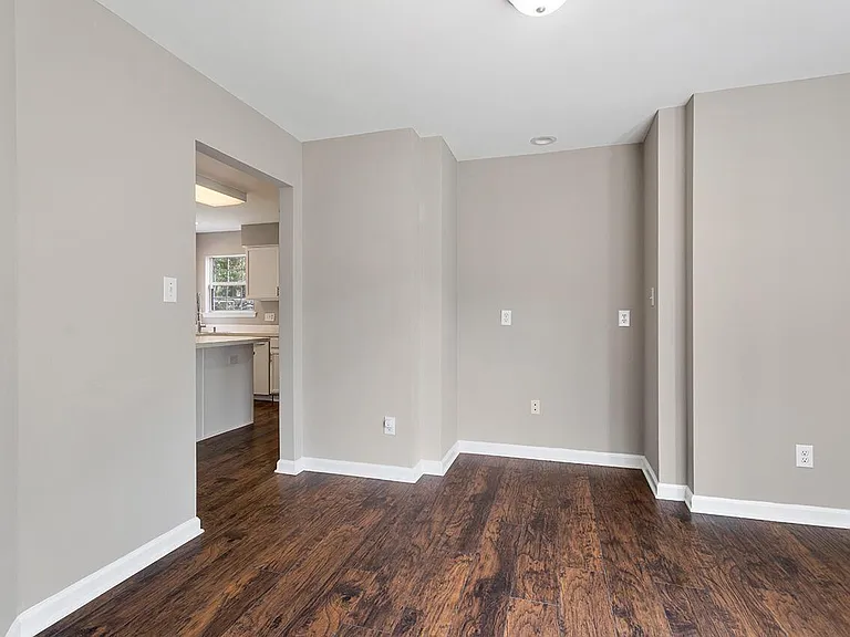 209 Trailview Dr — Photo 13