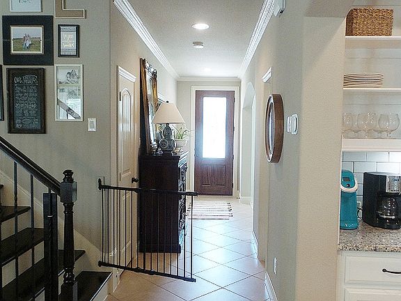 entry way hall