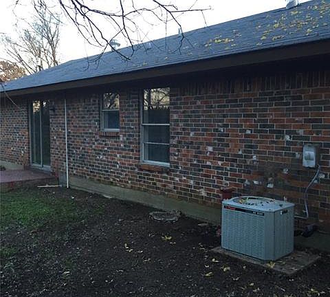 5th image of 108 W Adkins St