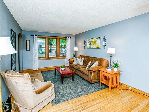 5th image of 1014 Dwane St