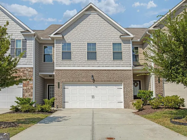 3748 Prospect Point Dr, Oakwood, GA 30566
