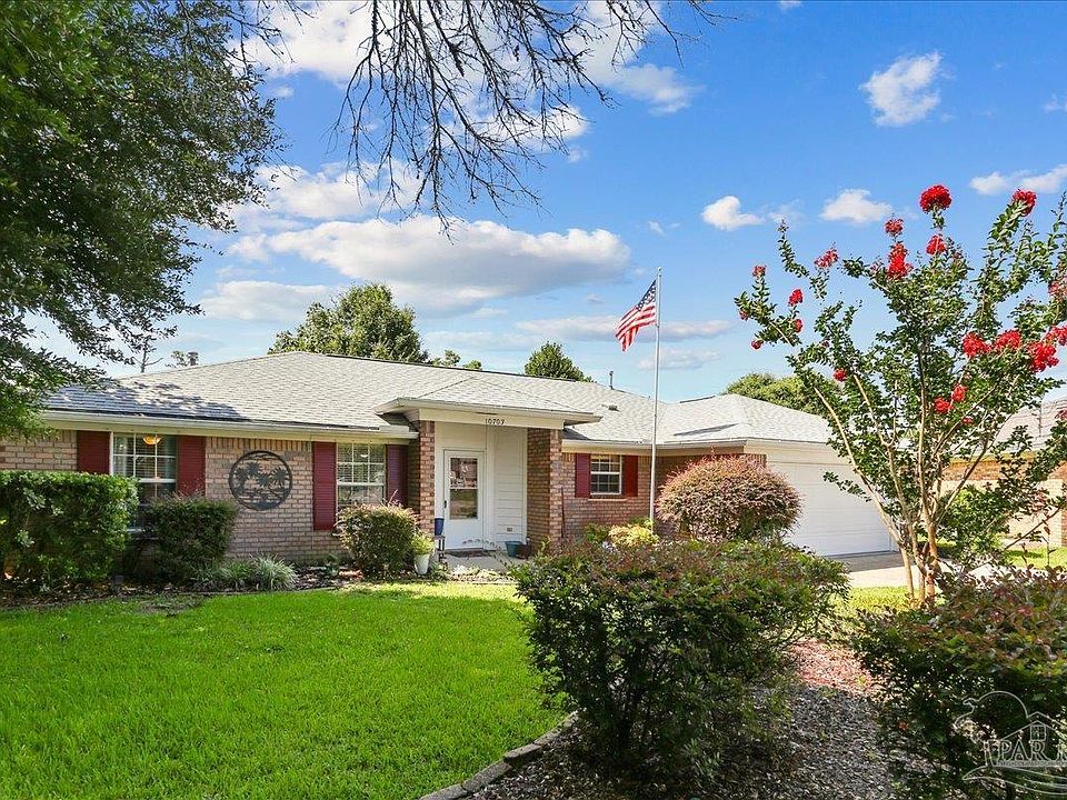 1st image of 10703 Brook Bend Cir