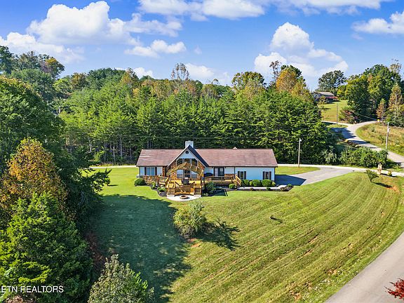 3rd image of 257 Mariner Point Rd