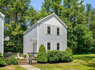 28 Rose Terrace Cir, Kennebunkport, ME 04046