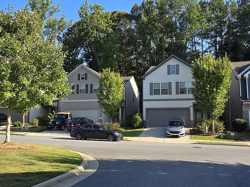 1st image of 36 Laurel Dr E