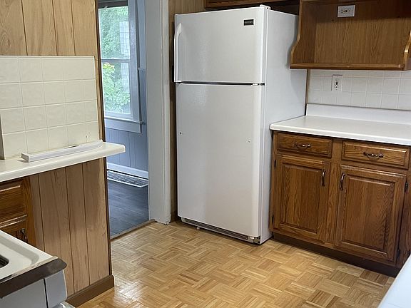 4th image of 1428 Sara Ave