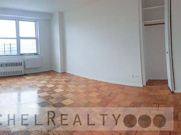 4th image of 3660 Oxford Ave APT 4G