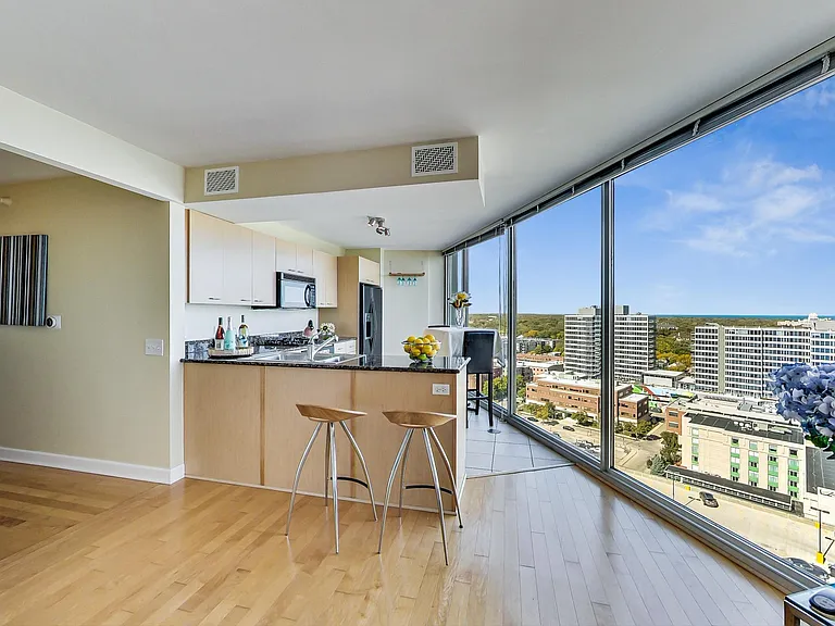 1720 Maple Ave #2020 — Photo 7