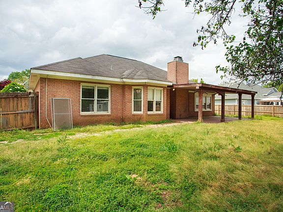 2nd image of 201 Willowgate Dr