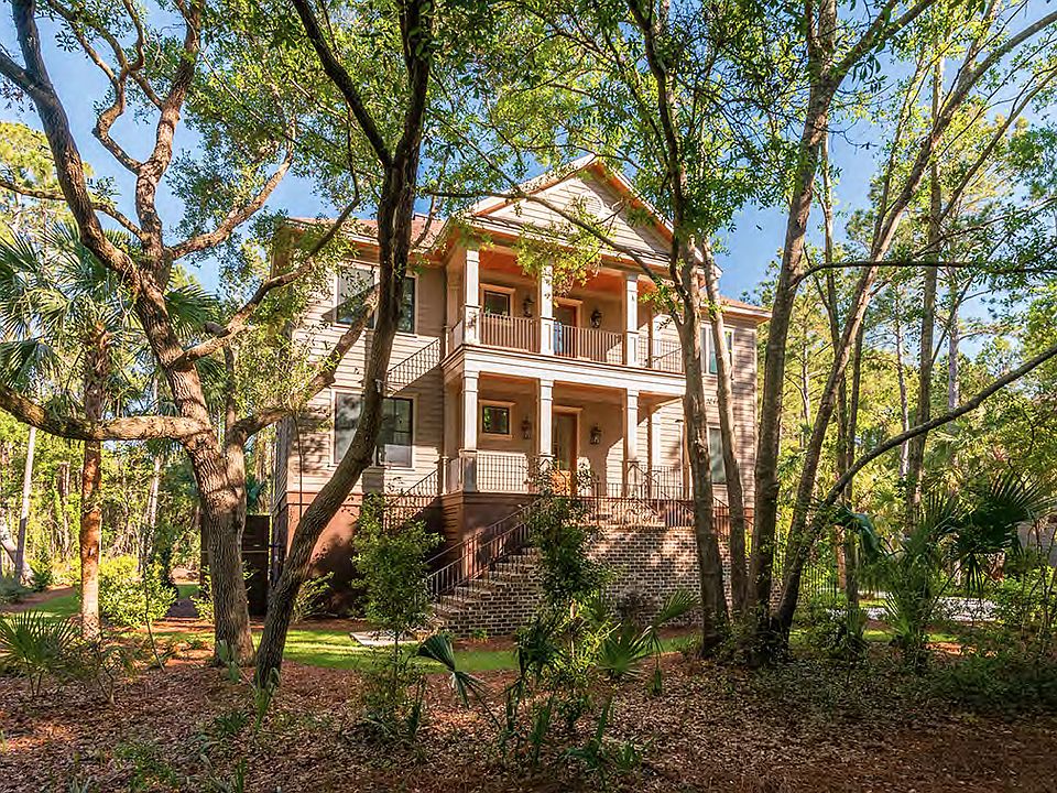 1st image of 221 Fish Hawk Ln