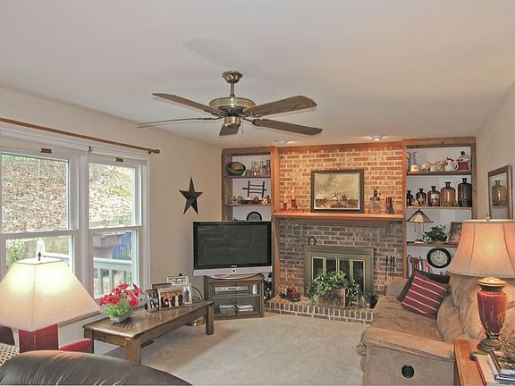 2nd image of 1051 Portugal Dr