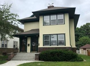 1135 Goodrich Ave, Saint Paul, MN 55105