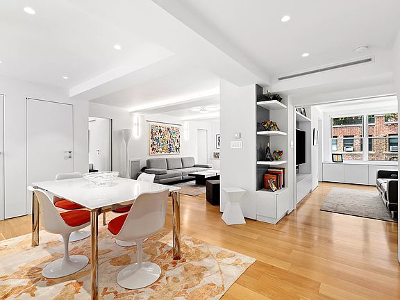 3rd image of 215 E 73rd St #10AB