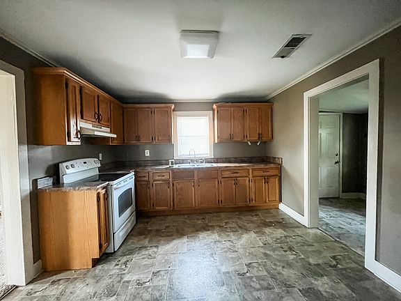 4th image of 386 Bass St