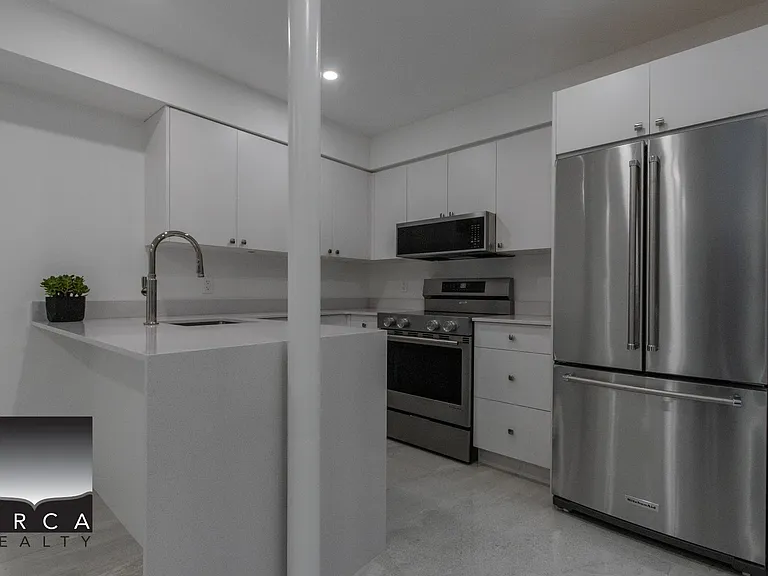 1060 Highland Dr — Photo 22