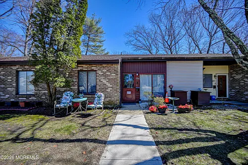 88 Arrowood Rd #B Photo 1 88 Arrowood Rd #B Photo 1