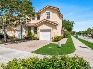 12521 SW 124th Ter, Miami, FL 33186