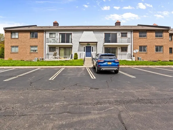9 High St #1, Fairport, NY 14450