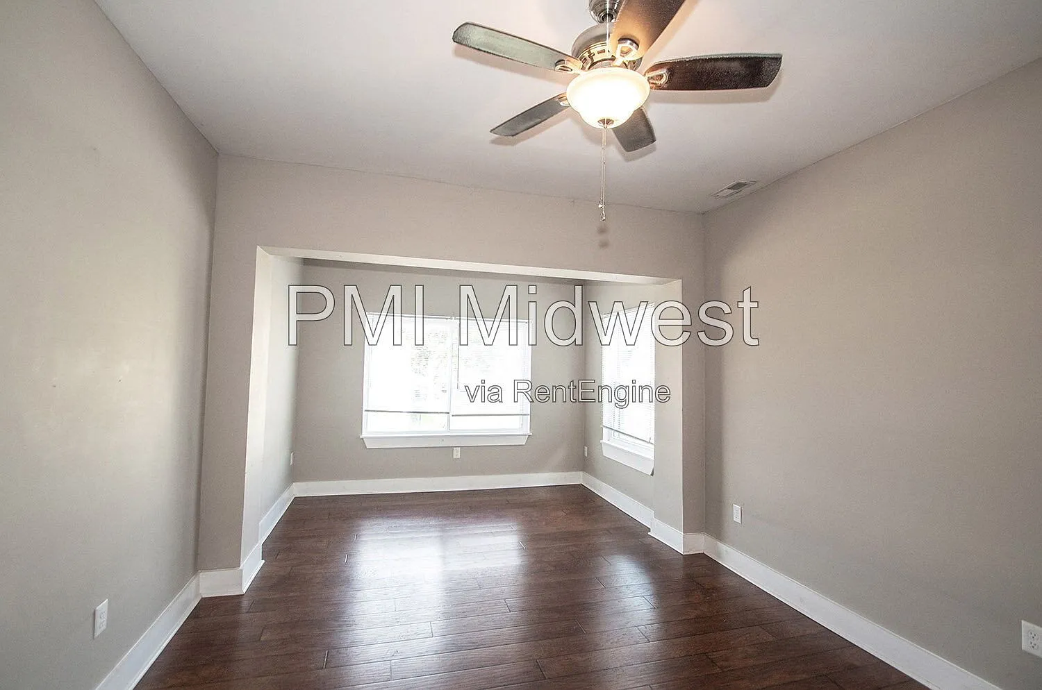 1 bed, 1.0 bath, 750 sqft, $949 — Photo 2