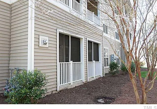 Ives Ct — Photo 17