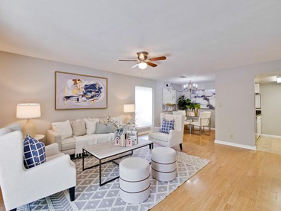 3rd image of 21061 Red Fir Ct