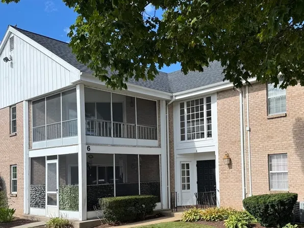6 Jessica Dr APT G, Stoughton, MA 02072