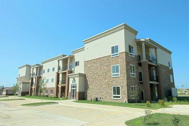 1st image of 6350 Coachlight Dr Unit 1307