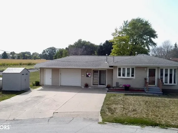 11 Fischer Ave, Iowa Falls, IA 50126